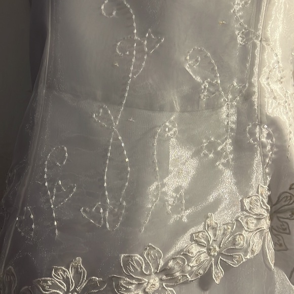 Girl’s Formal dree - Picture 2 of 7